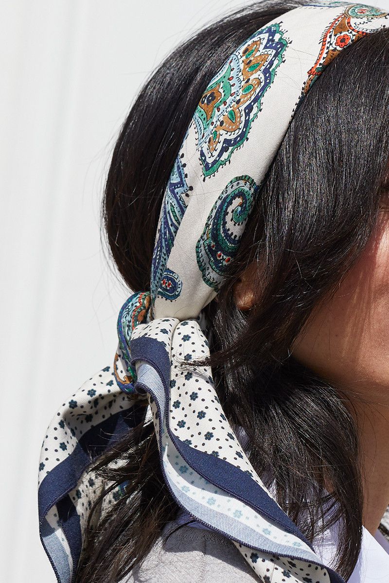 Foulard carré en viscose - 4 Monsieur Solfin | Fabriqué en France Foulard carré en viscose - 4 Monsieur Solfin | Fabriqué en France